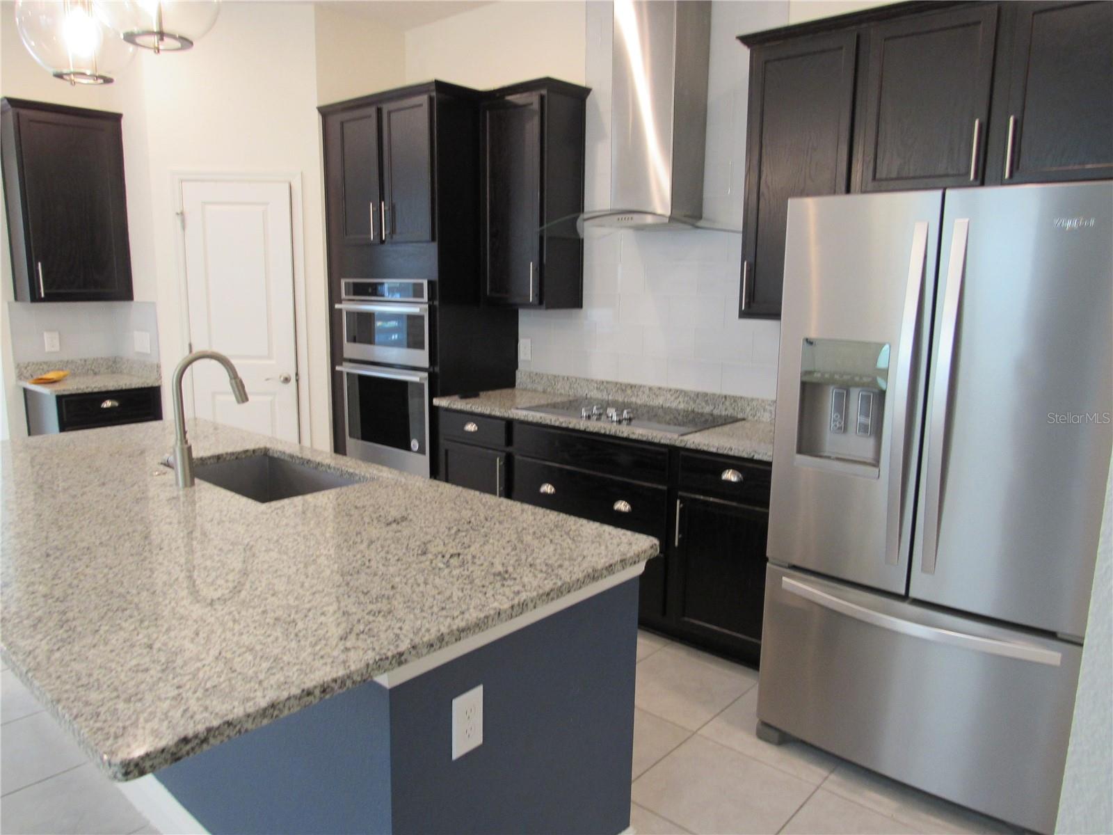 2261 STANDING ROCK CIR, OAKLAND, FL, 34787