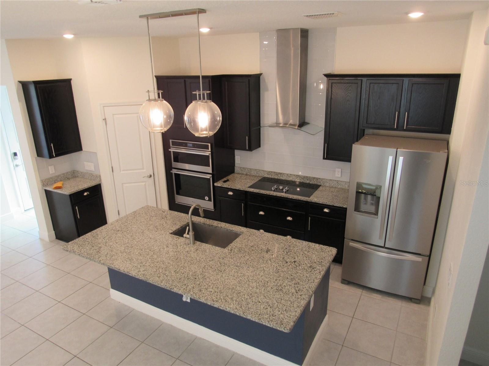 2261 STANDING ROCK CIR, OAKLAND, FL, 34787
