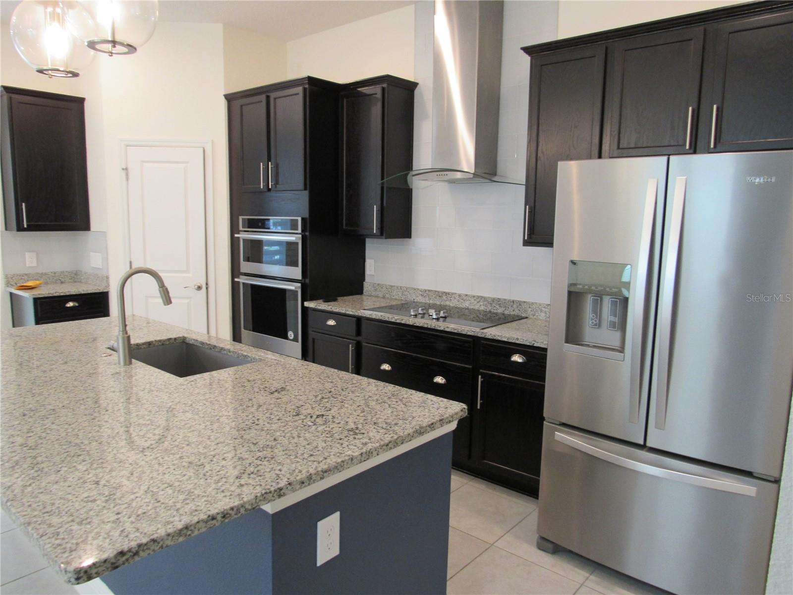 2261 STANDING ROCK CIR, OAKLAND, FL, 34787