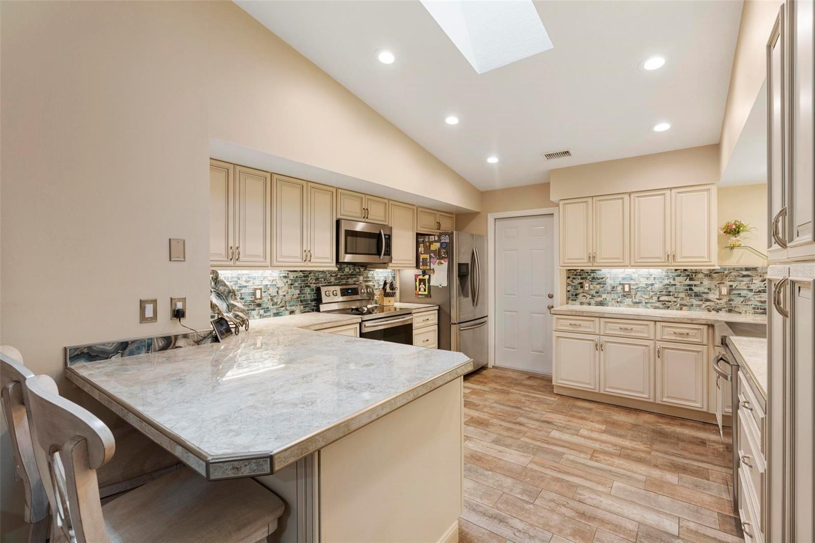 405 E HALL RD, MERRITT ISLAND, FL, 32953