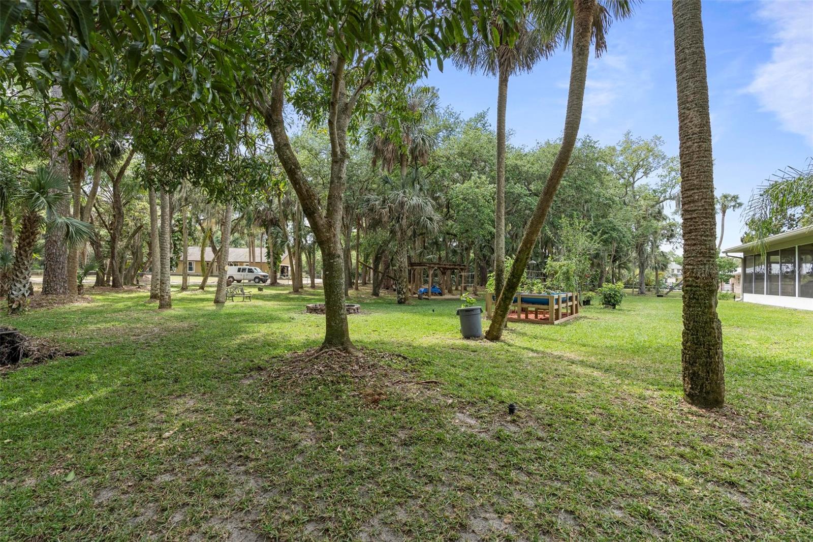 405 E HALL RD, MERRITT ISLAND, FL, 32953
