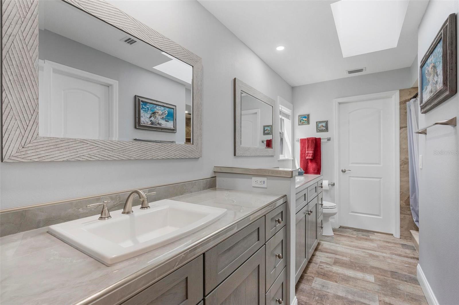 405 E HALL RD, MERRITT ISLAND, FL, 32953