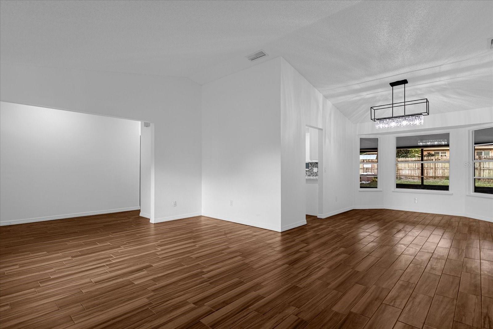 1563 W FINLAND DR, DELTONA, FL, 32725