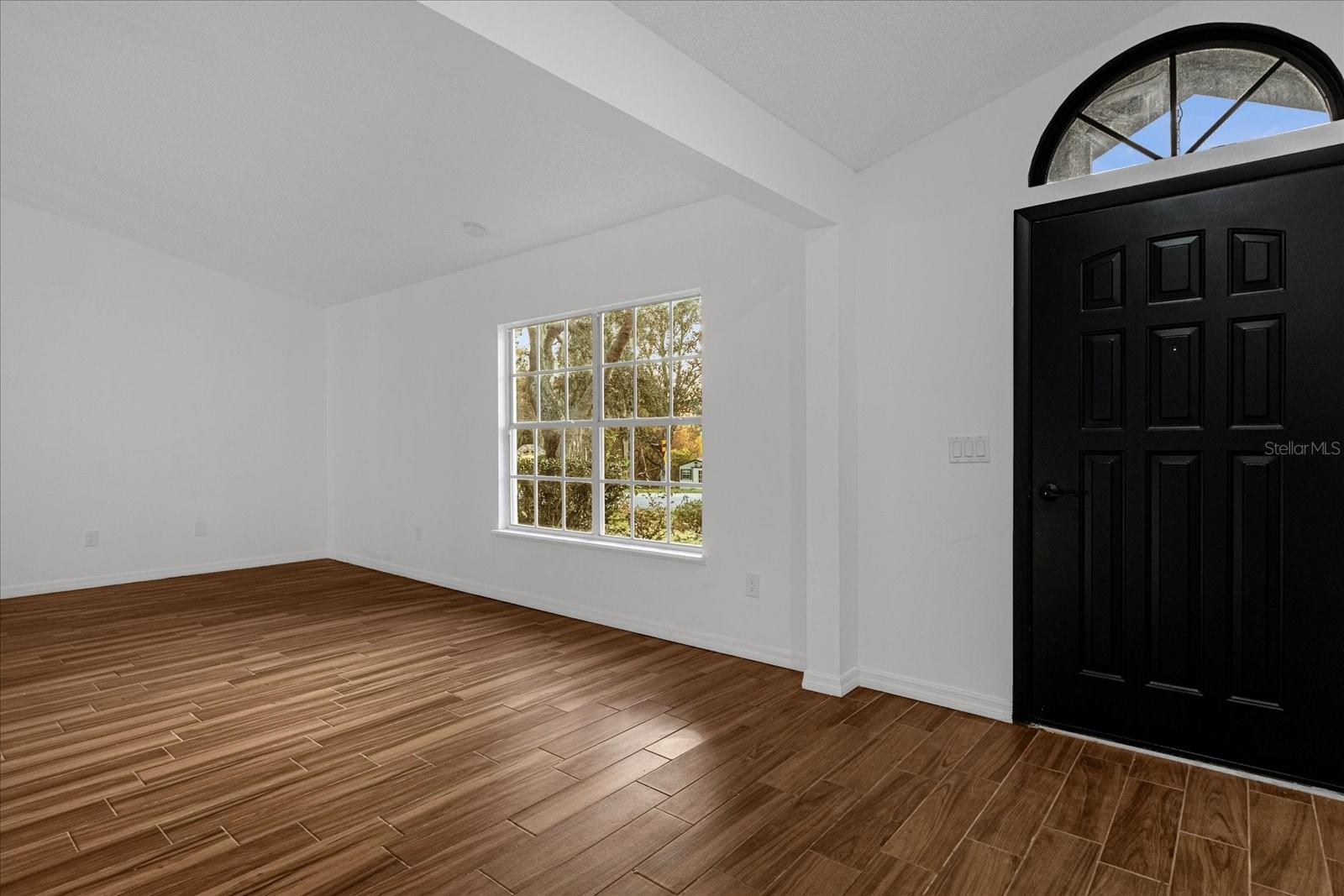 1563 W FINLAND DR, DELTONA, FL, 32725