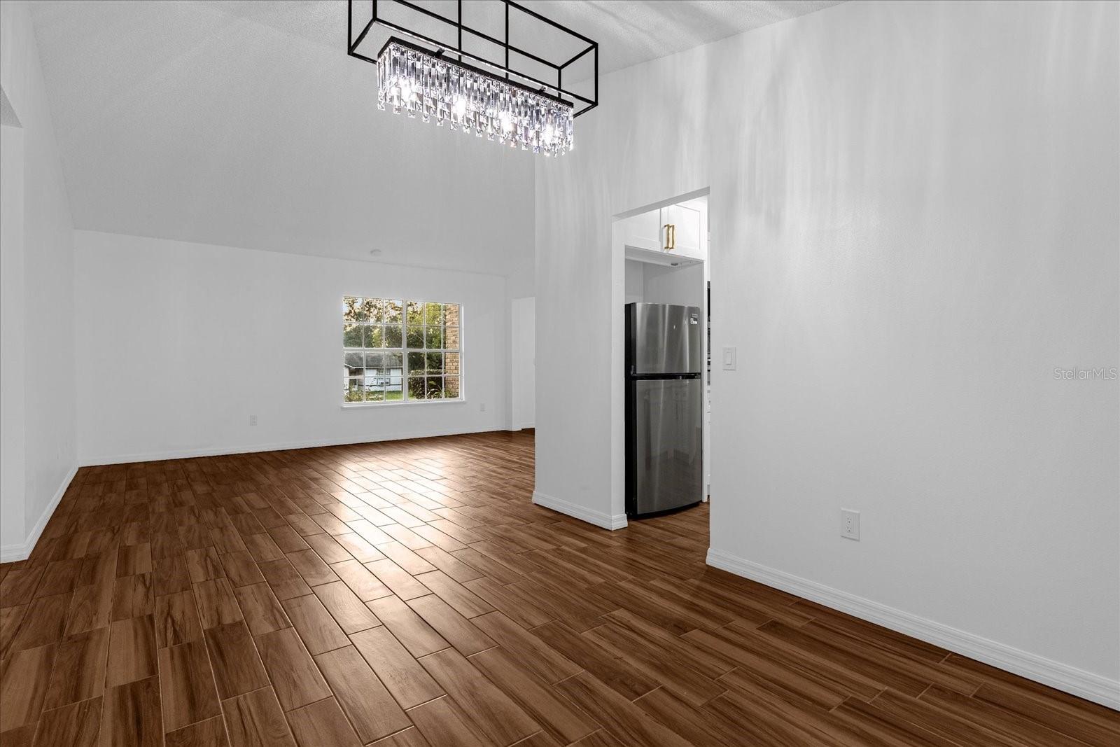 1563 W FINLAND DR, DELTONA, FL, 32725