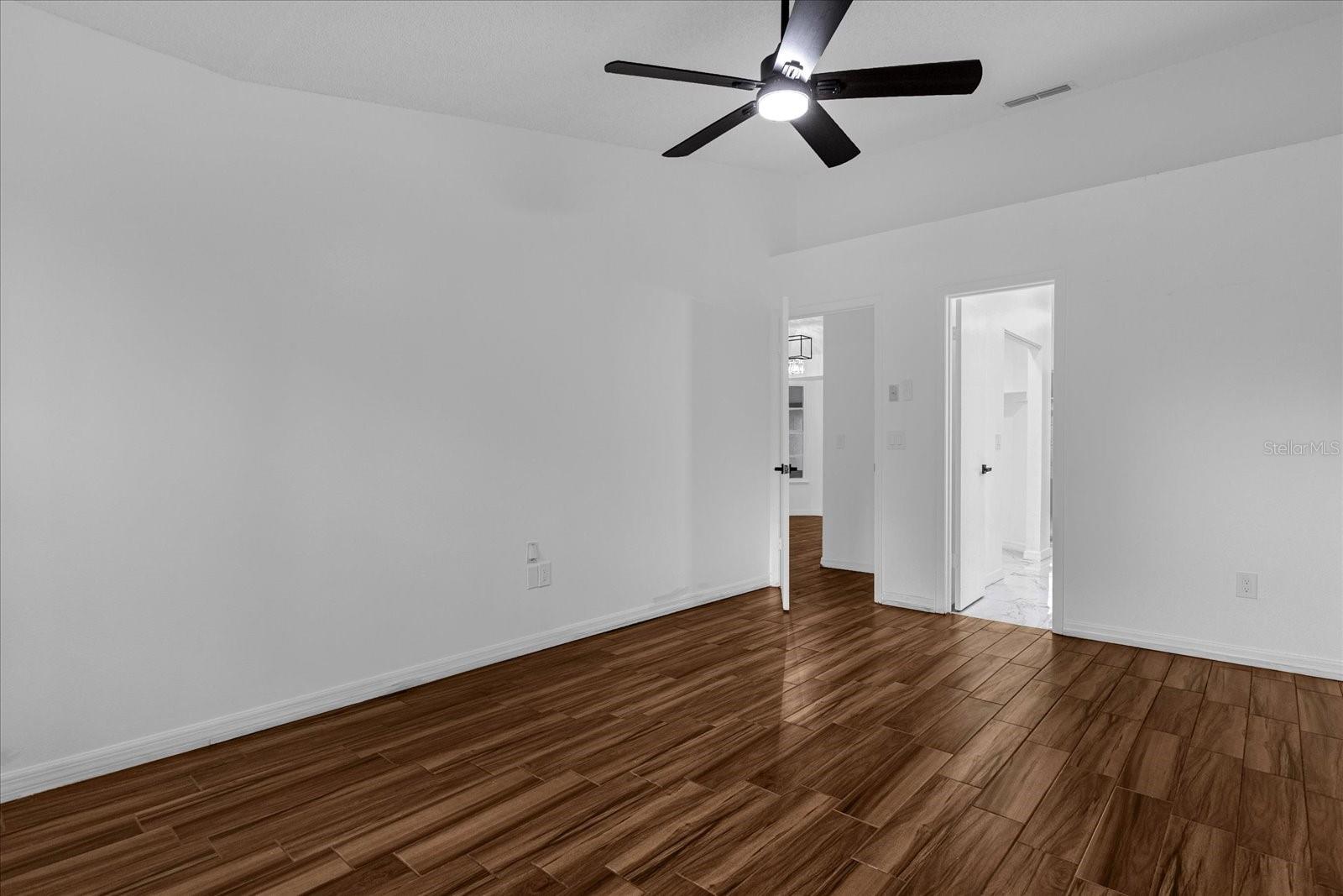 1563 W FINLAND DR, DELTONA, FL, 32725