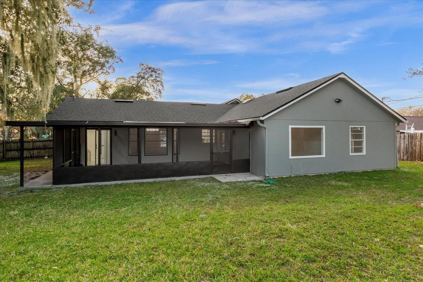 1563 W FINLAND DR, DELTONA, FL, 32725