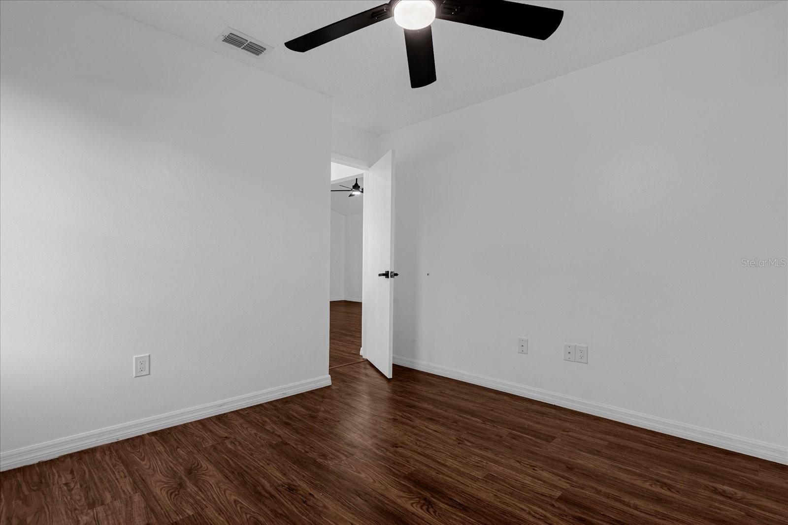 1563 W FINLAND DR, DELTONA, FL, 32725