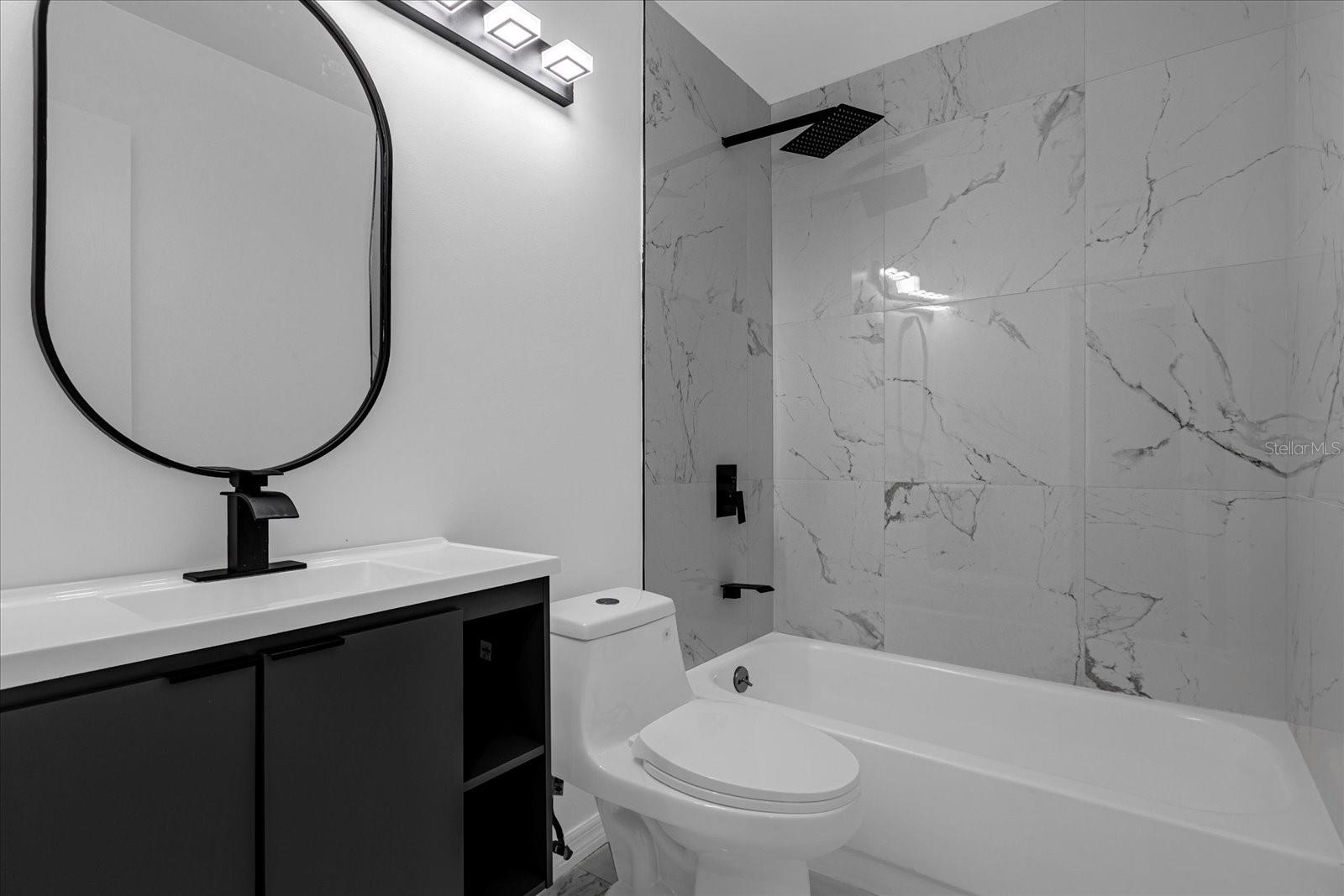 1563 W FINLAND DR, DELTONA, FL, 32725