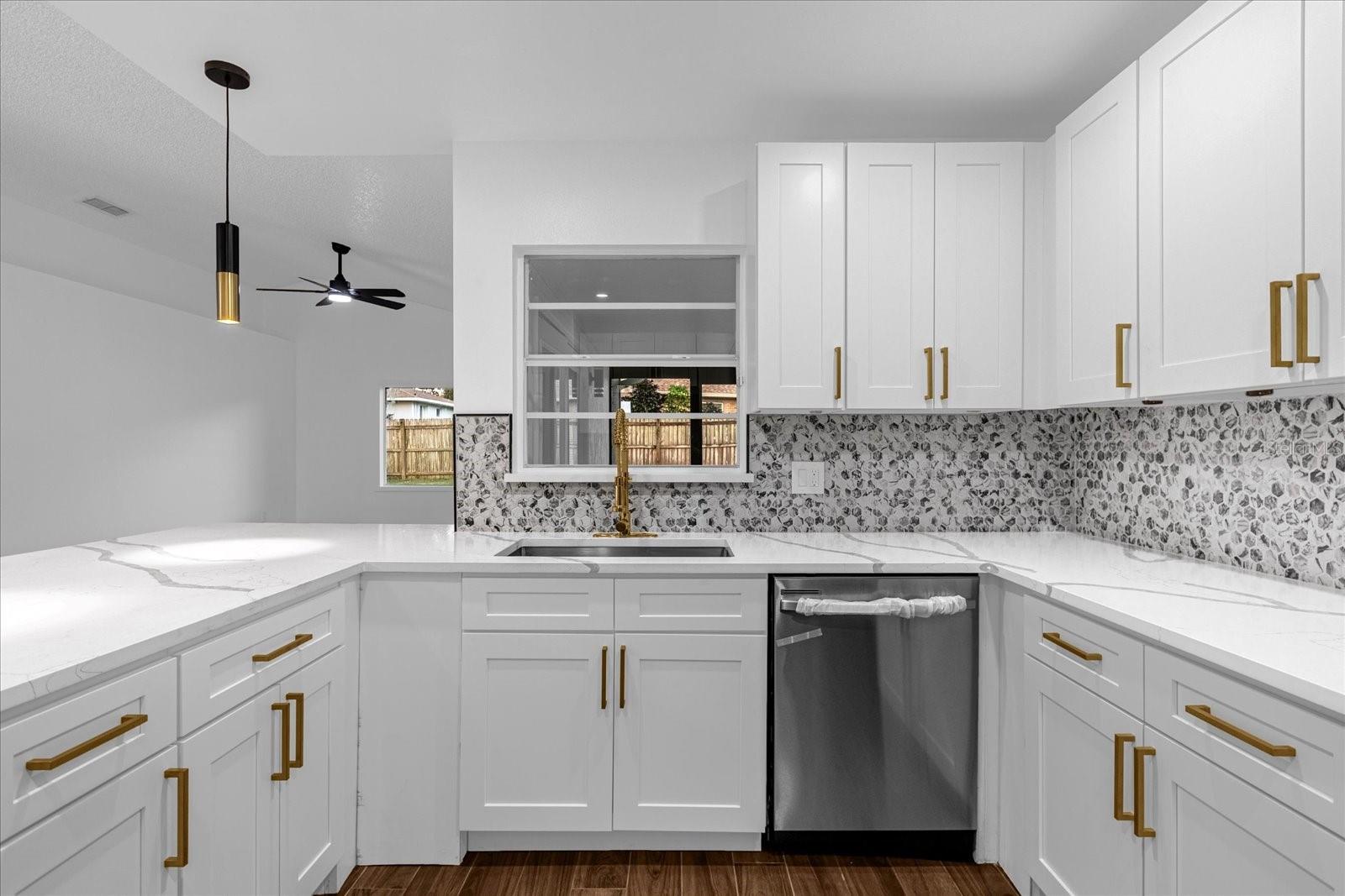 1563 W FINLAND DR, DELTONA, FL, 32725