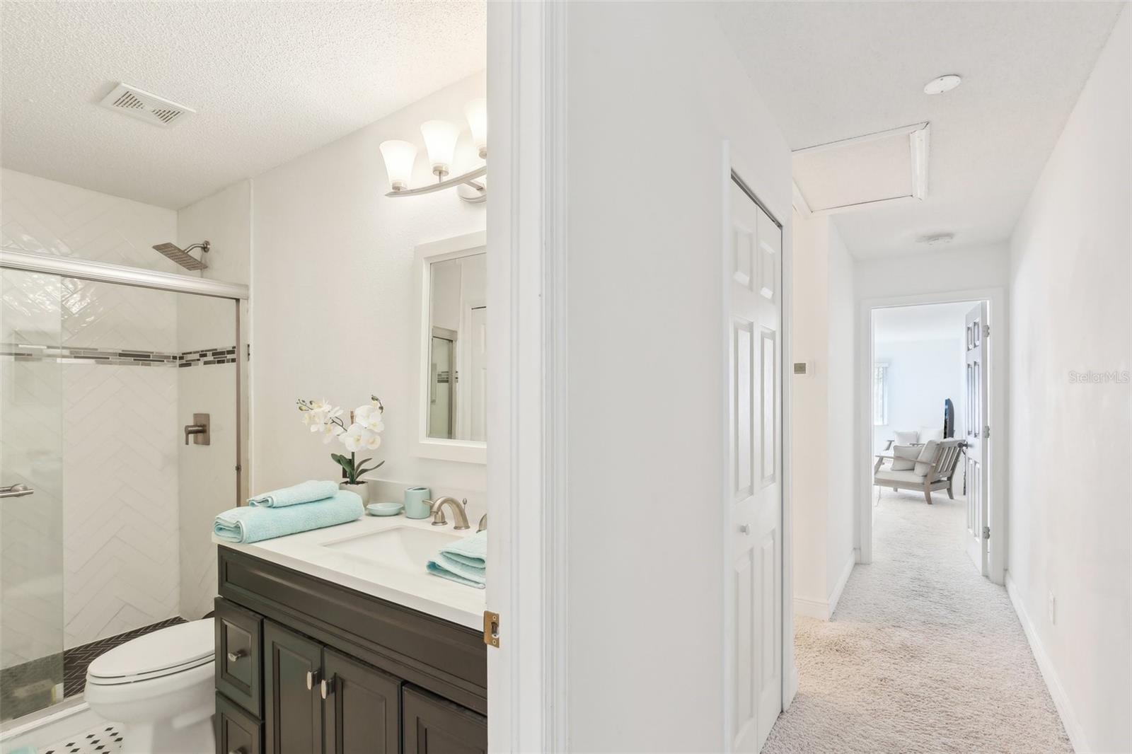 18187 PARADISE POINT DR, TAMPA, FL, 33647