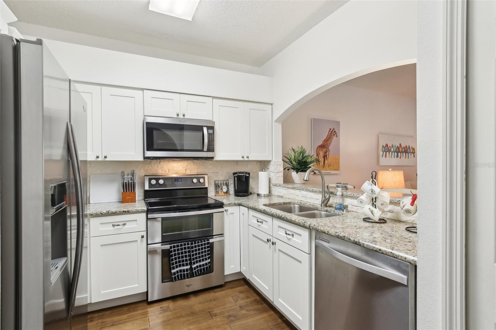 18187 PARADISE POINT DR, TAMPA, FL, 33647