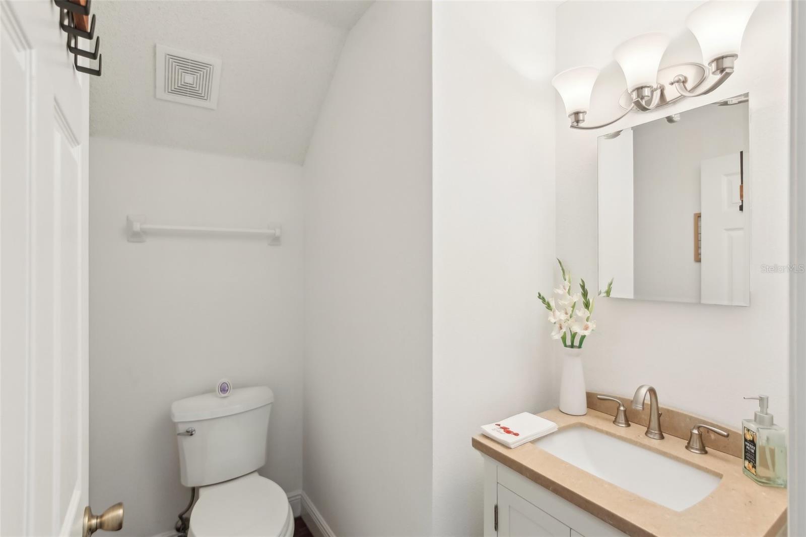 18187 PARADISE POINT DR, TAMPA, FL, 33647