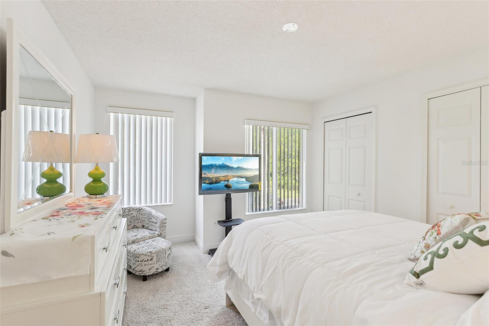 18187 PARADISE POINT DR, TAMPA, FL, 33647