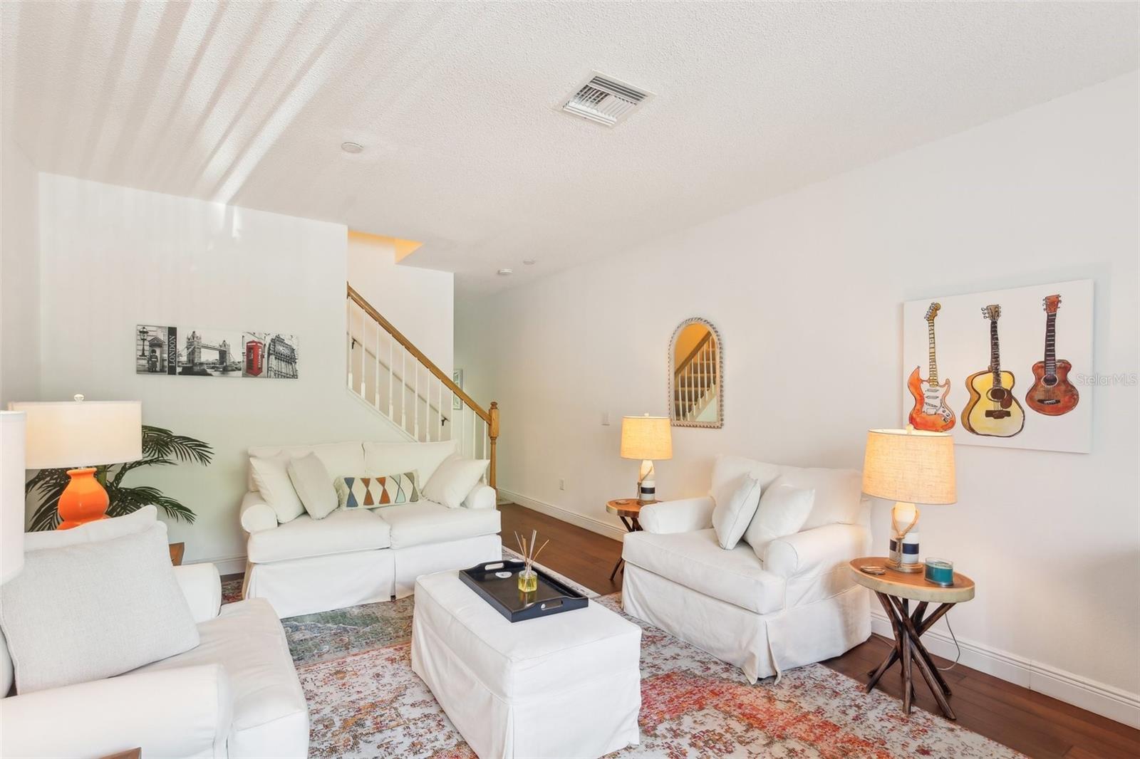 18187 PARADISE POINT DR, TAMPA, FL, 33647