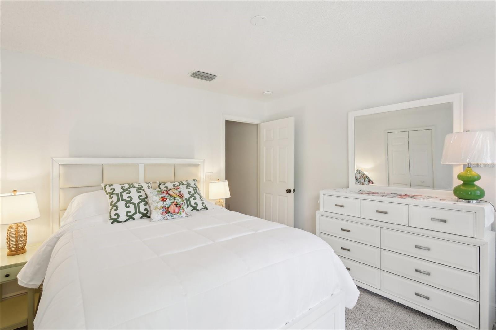 18187 PARADISE POINT DR, TAMPA, FL, 33647