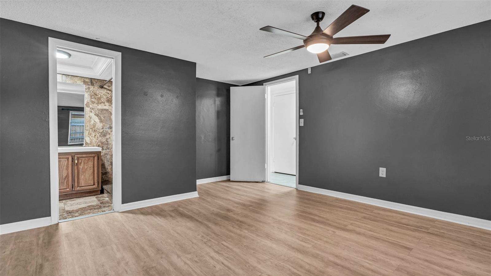 9100 HUNT CLUB LN, PORT RICHEY, FL, 34668