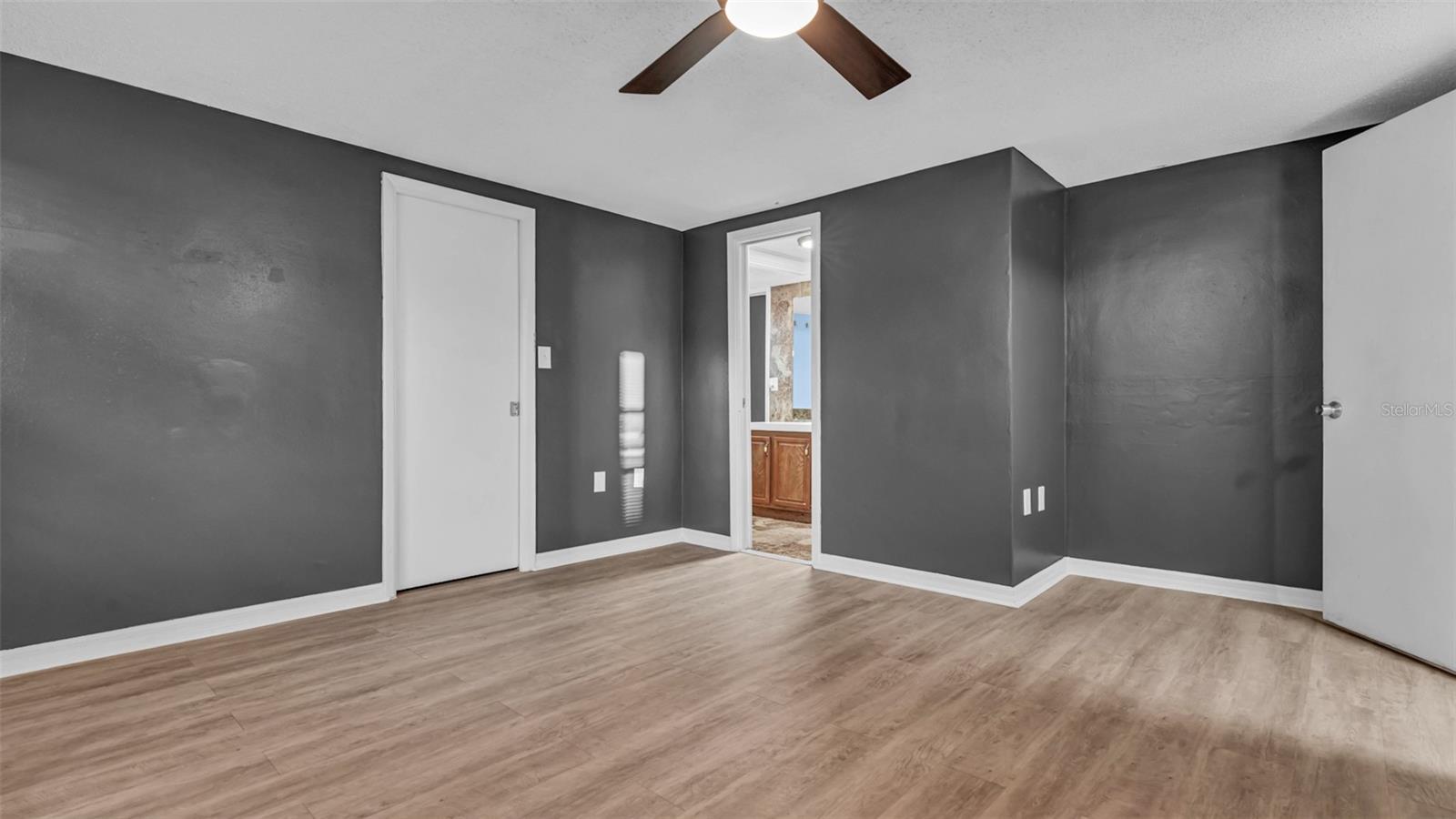 9100 HUNT CLUB LN, PORT RICHEY, FL, 34668