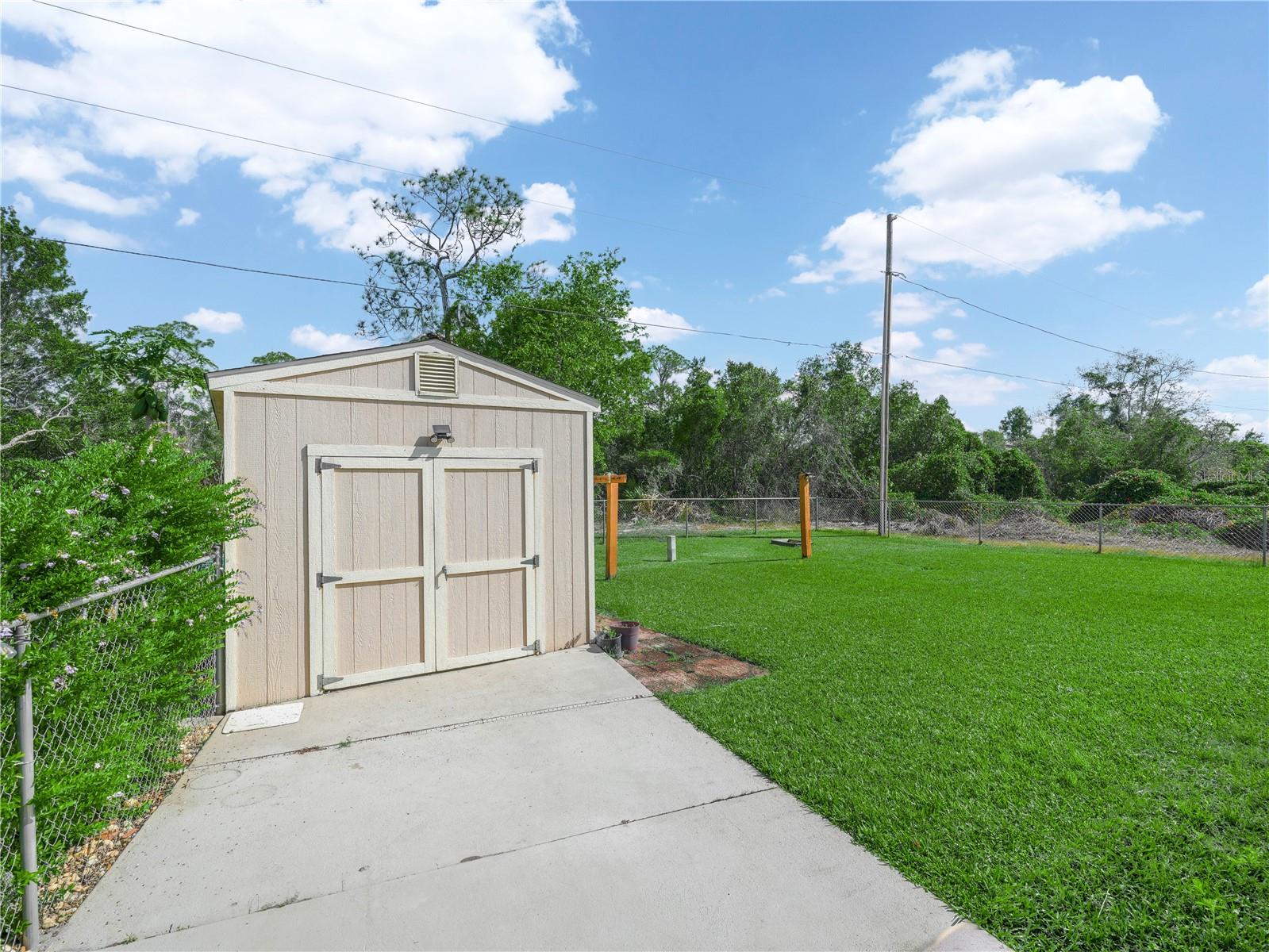 107 ROBIN AVE, SEBRING, FL, 33870