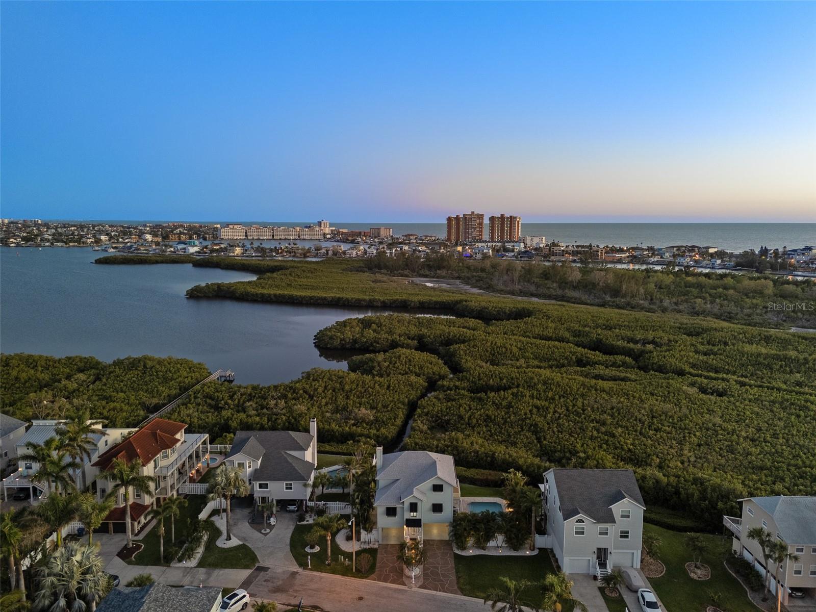 13936 HARBOR VIEW DR, SEMINOLE, FL, 33776