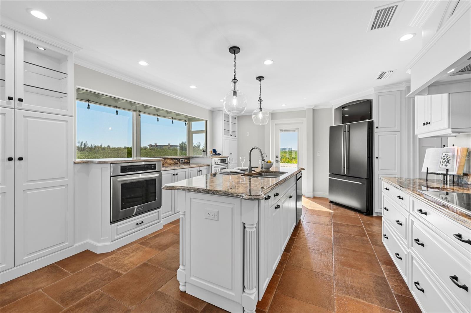13936 HARBOR VIEW DR, SEMINOLE, FL, 33776
