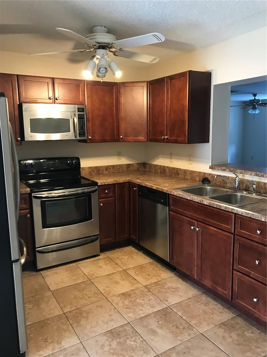 901 STARBIRD ST, EUSTIS, FL, 32726