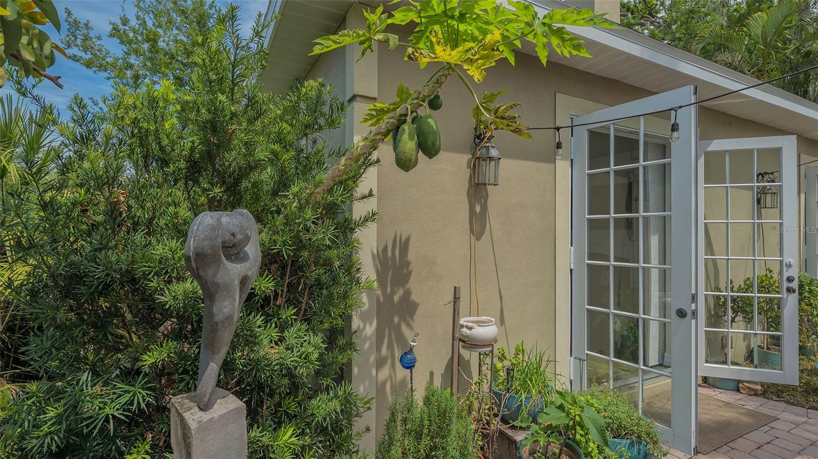 640 N OSPREY AVE, SARASOTA, FL, 34236