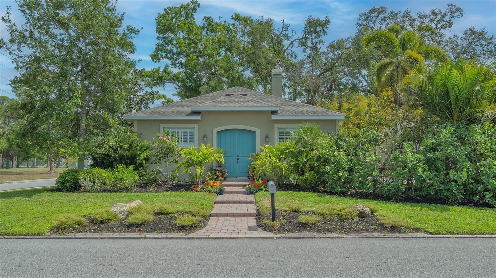 640 N OSPREY AVE, SARASOTA, FL, 34236