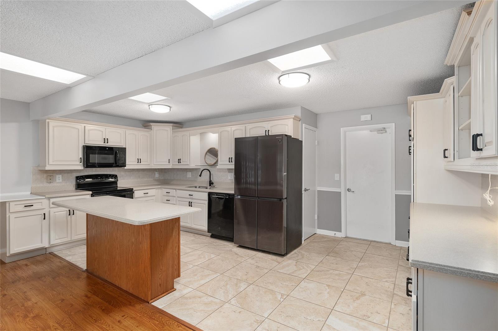 8645 SW 94TH LN #E, OCALA, FL, 34481