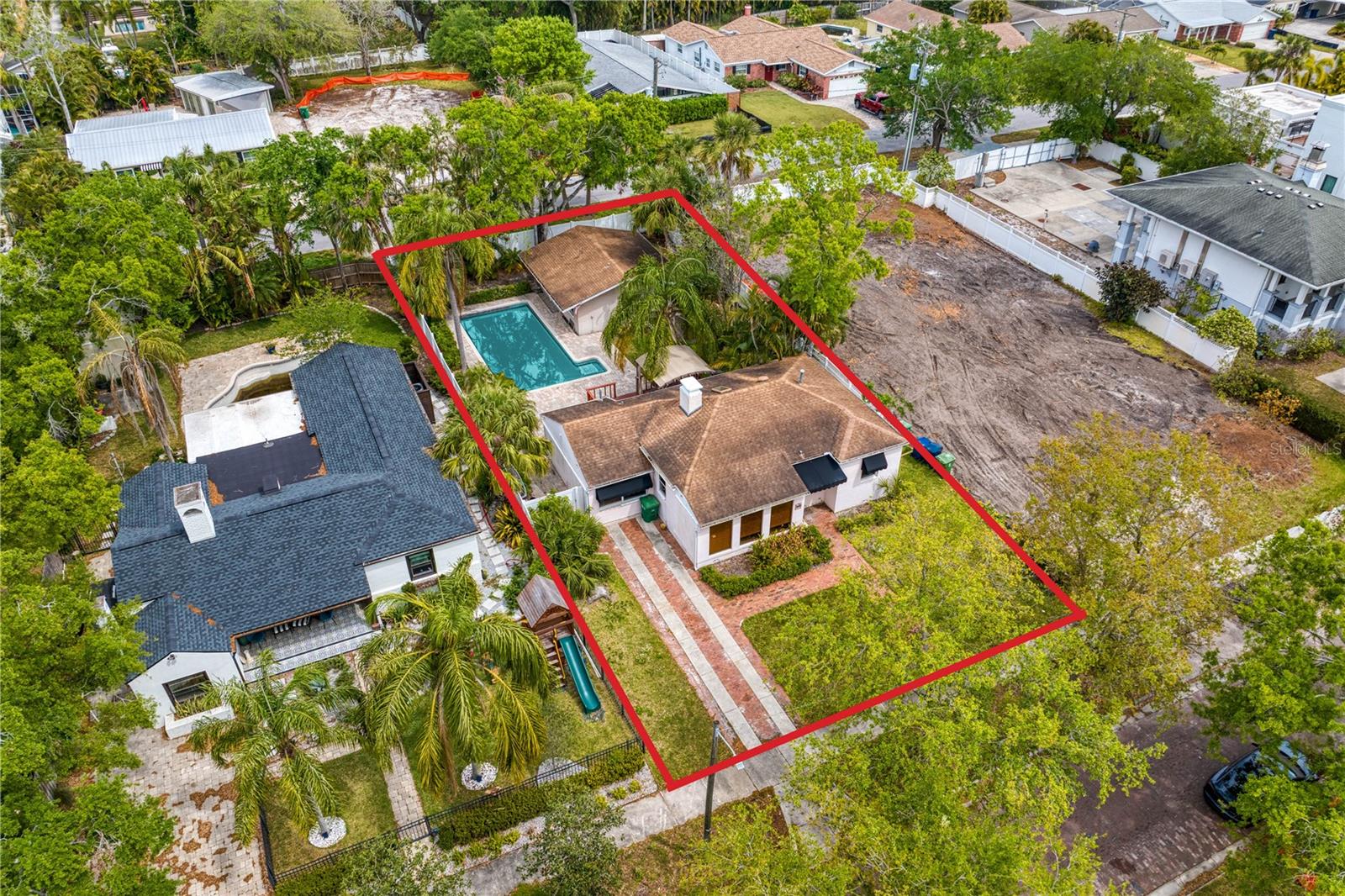 2925 W ALLINE AVE, TAMPA, FL, 33611