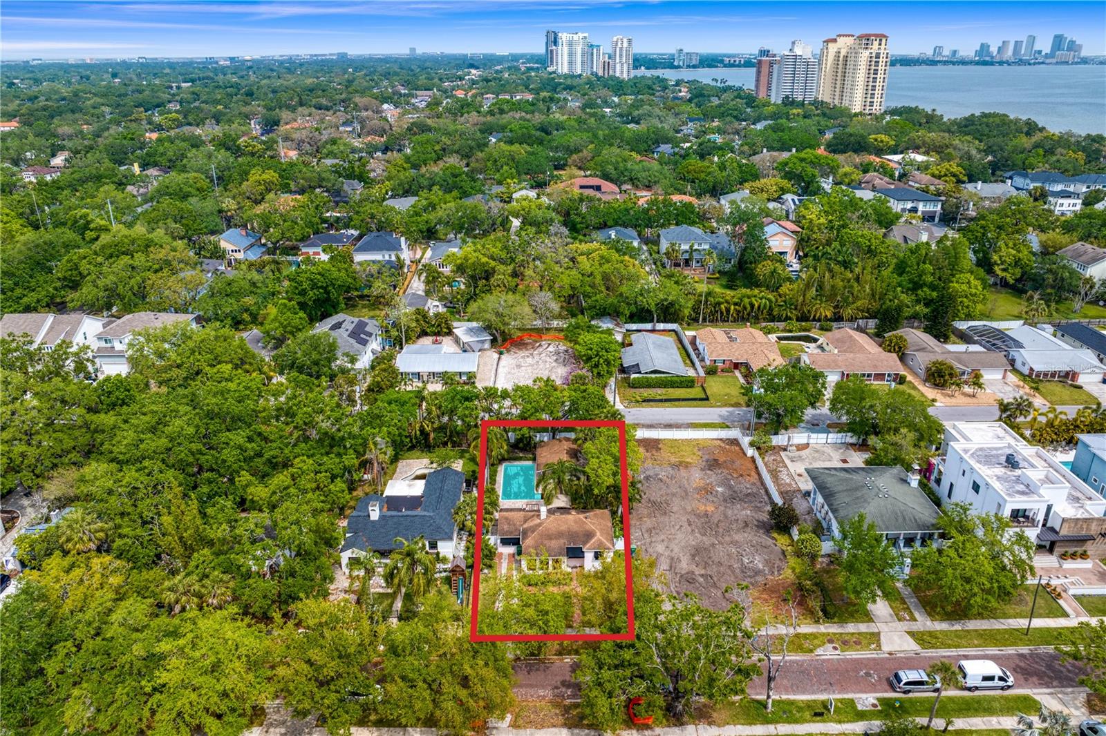 2925 W ALLINE AVE, TAMPA, FL, 33611