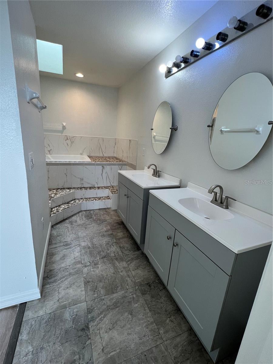 711 CARIBBEAN DR #Main Unit, DAVENPORT, FL, 33897