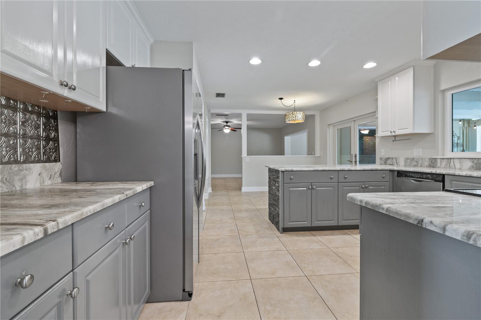 13307 MEADOWWOOD CT, TAMPA, FL, 33618