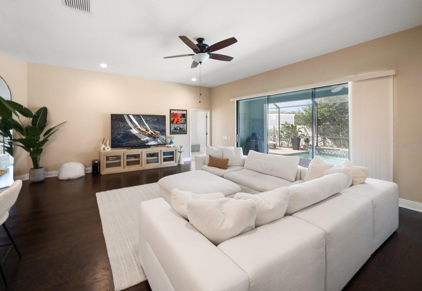 2202 HIGHWOOD CT, DUNEDIN, FL, 34698