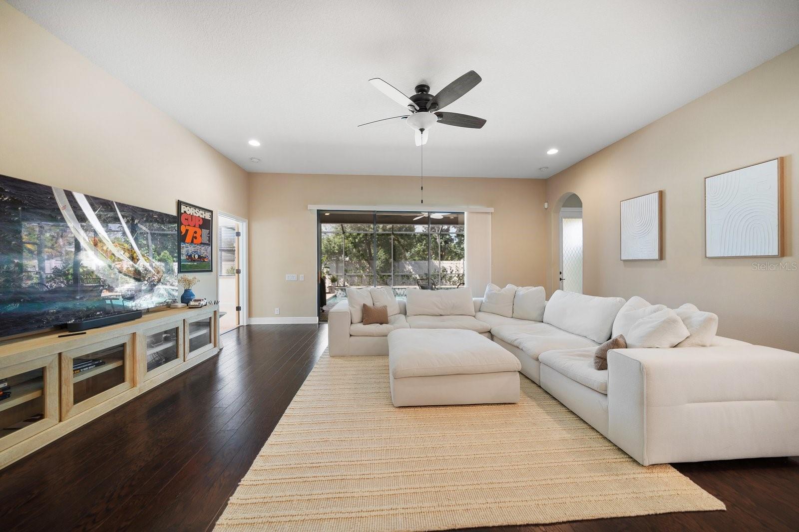 2202 HIGHWOOD CT, DUNEDIN, FL, 34698
