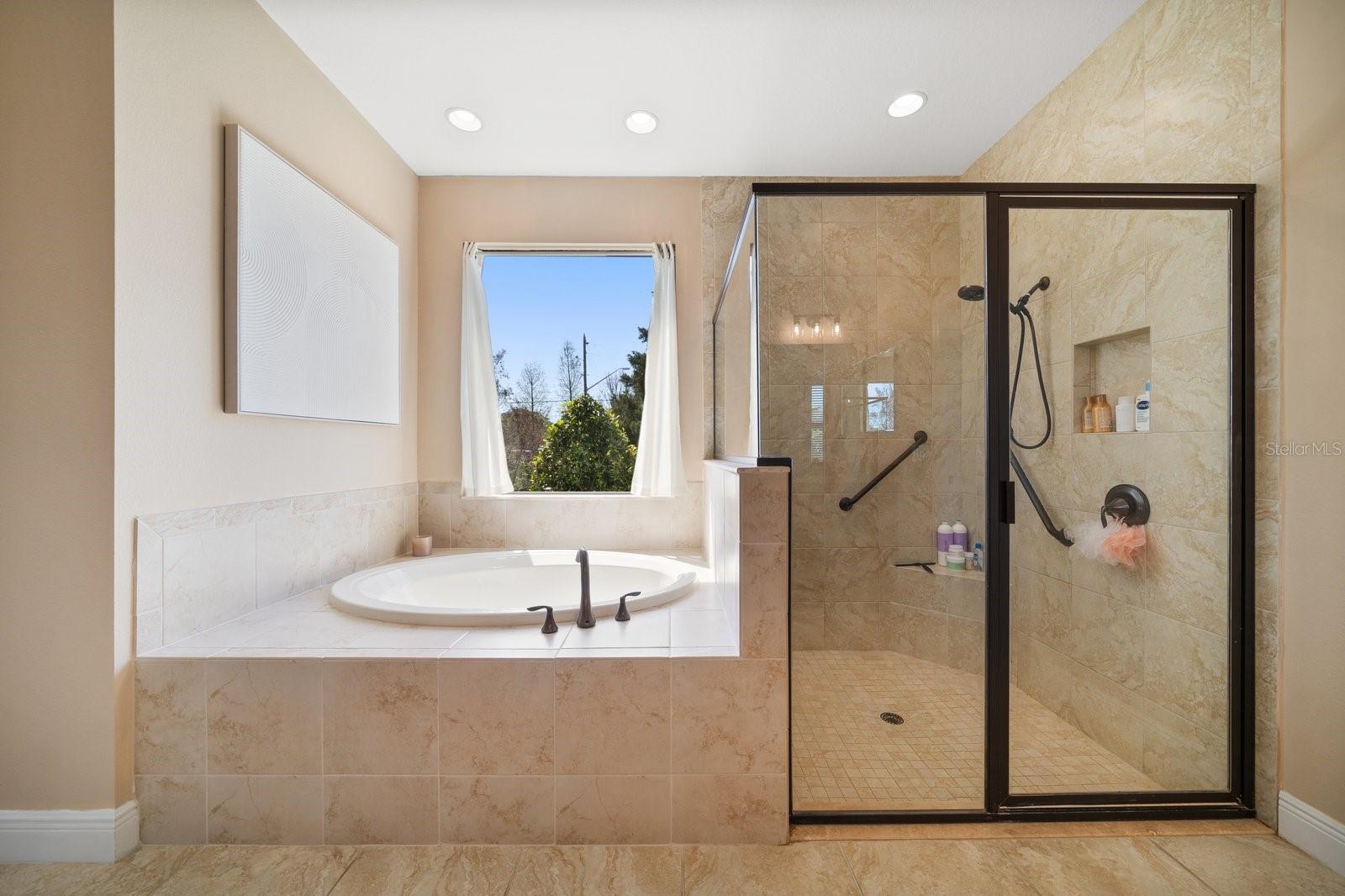 2202 HIGHWOOD CT, DUNEDIN, FL, 34698