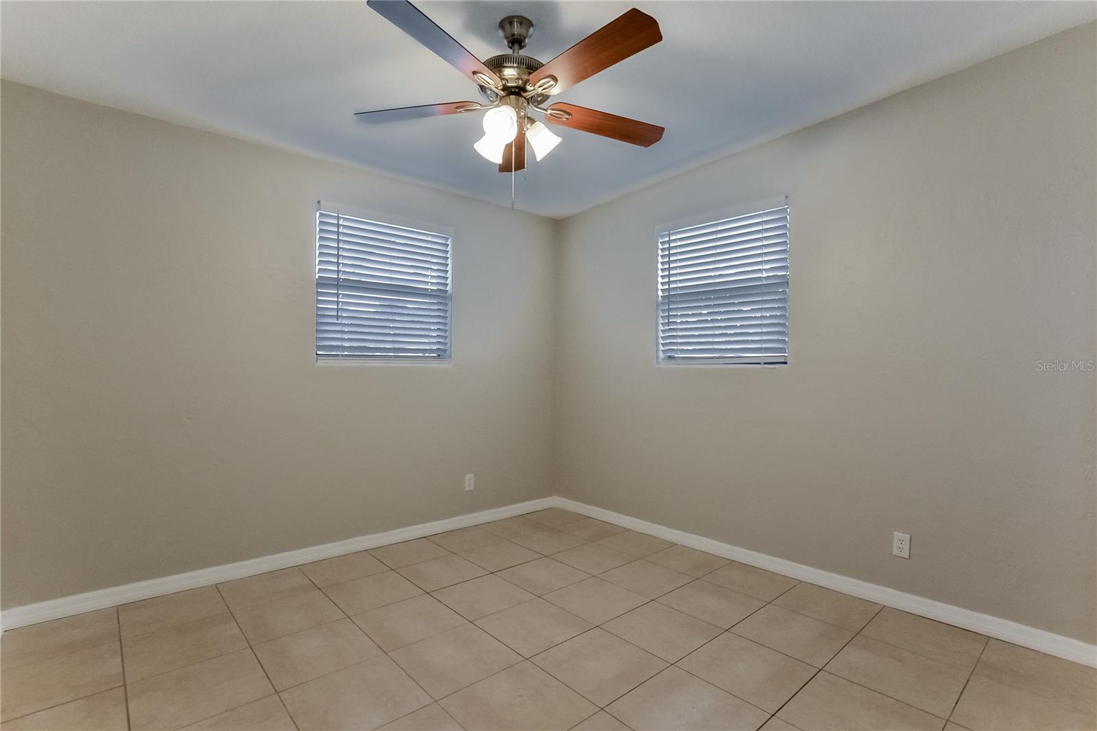 1400 JACKSON AVE, DAYTONA BEACH, FL, 32117