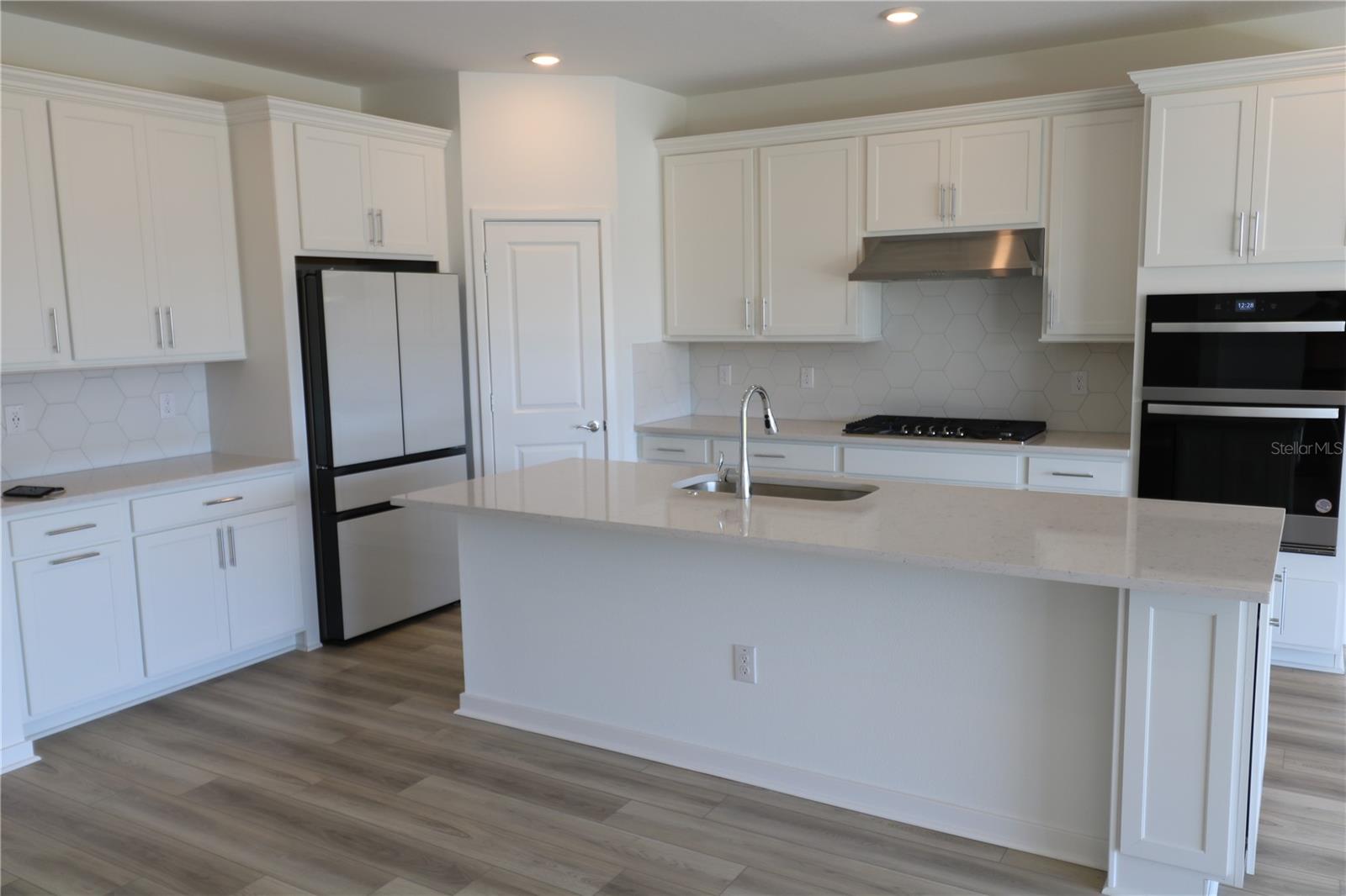 1210 MUMFORD CT, ZEPHYRHILLS, FL, 33541