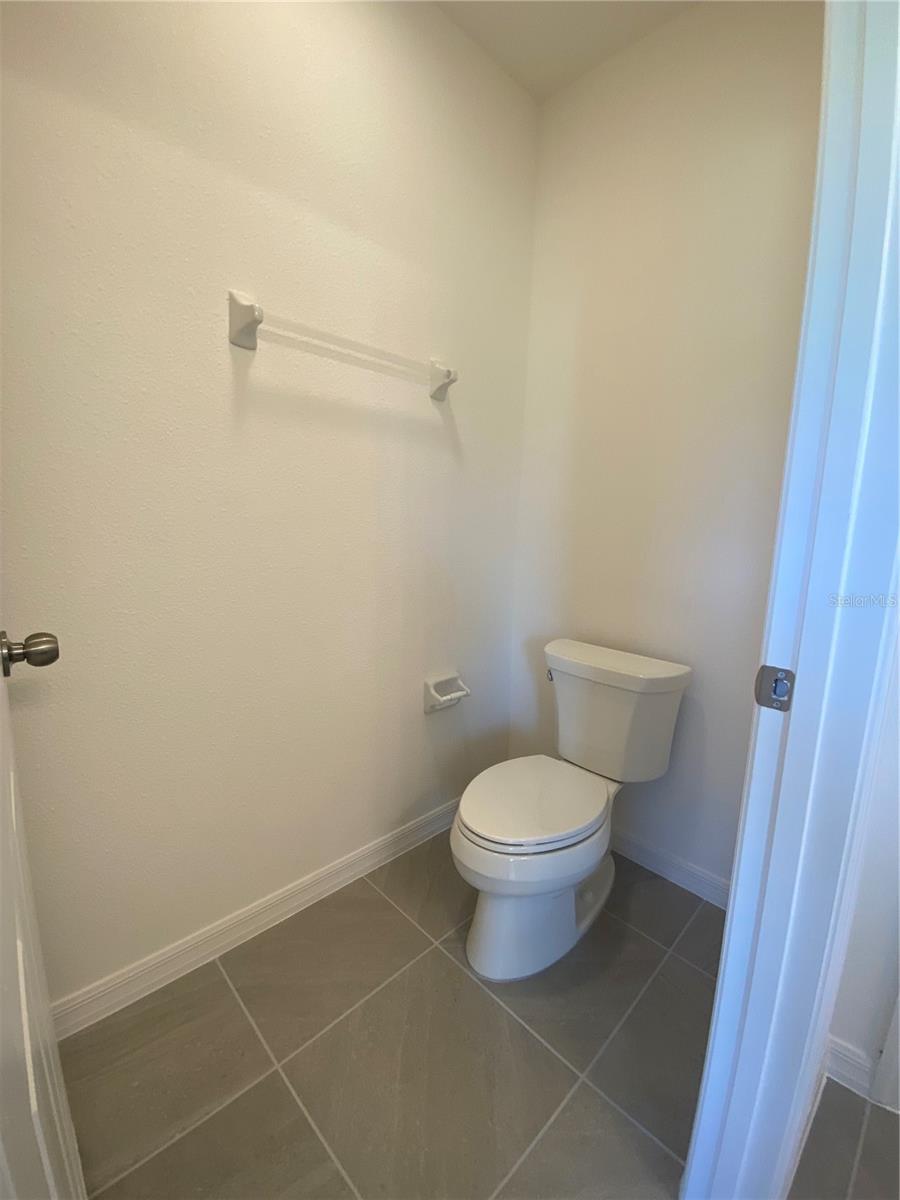 548 DARSHIRE AVE, EUSTIS, FL, 32736