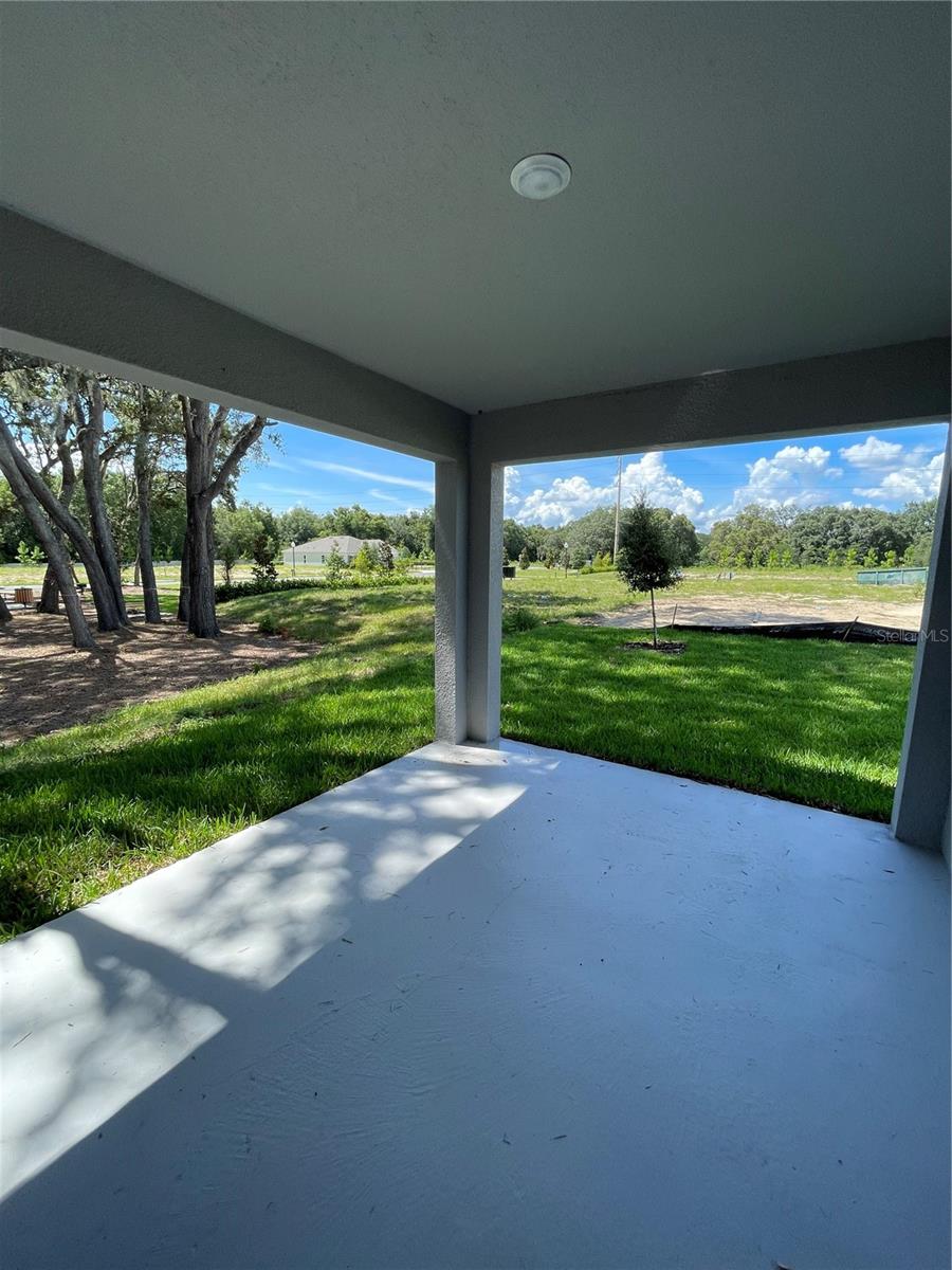 548 DARSHIRE AVE, EUSTIS, FL, 32736