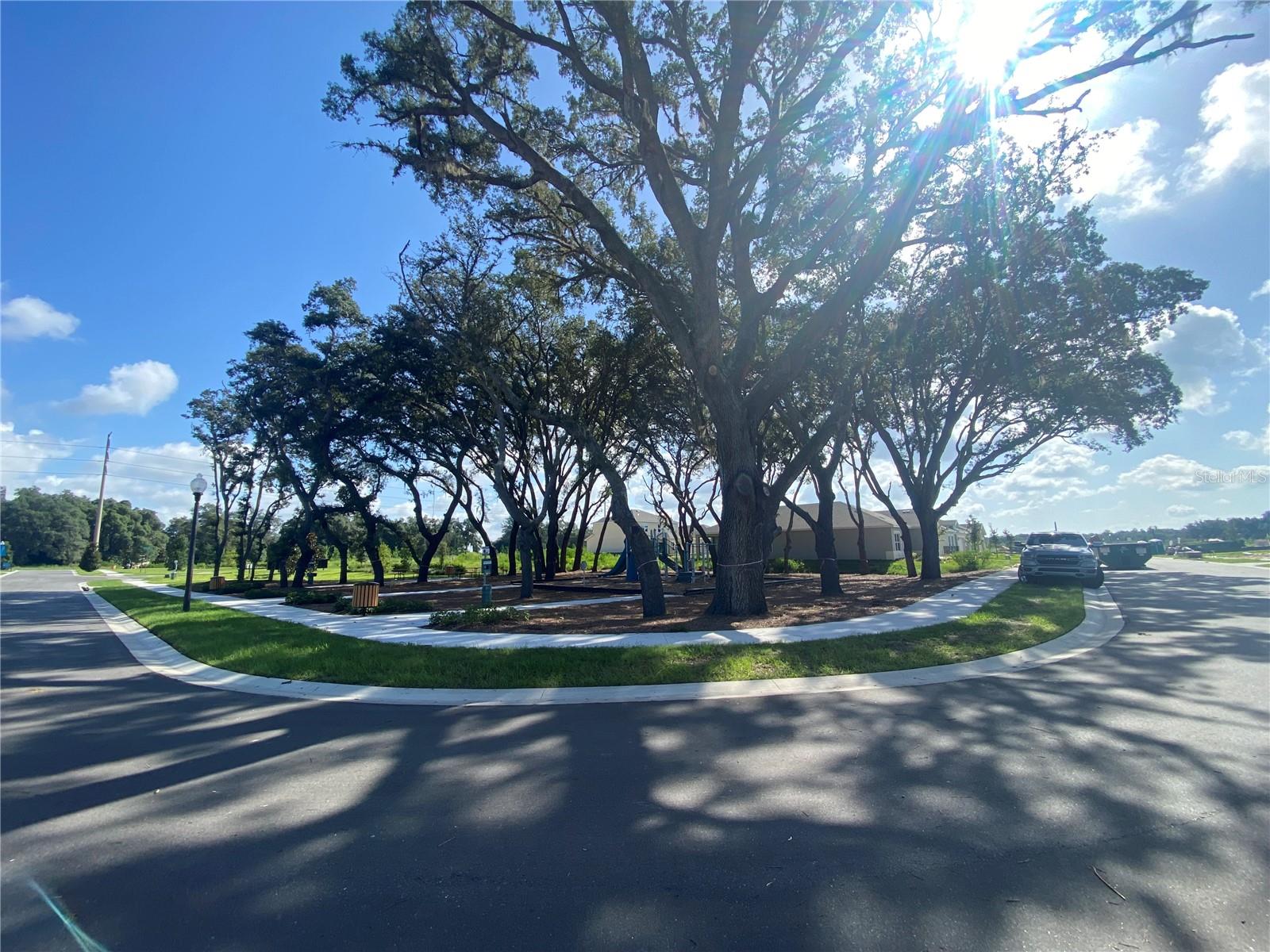 548 DARSHIRE AVE, EUSTIS, FL, 32736