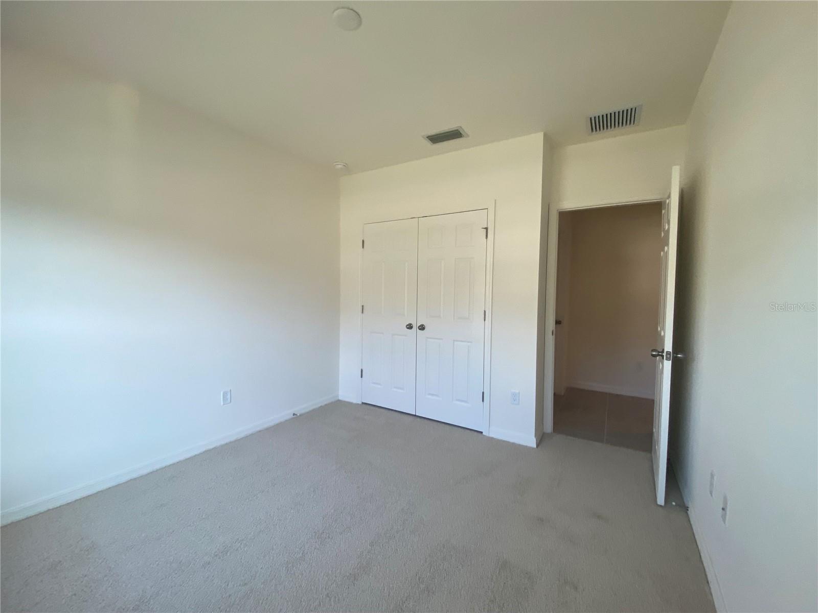 548 DARSHIRE AVE, EUSTIS, FL, 32736