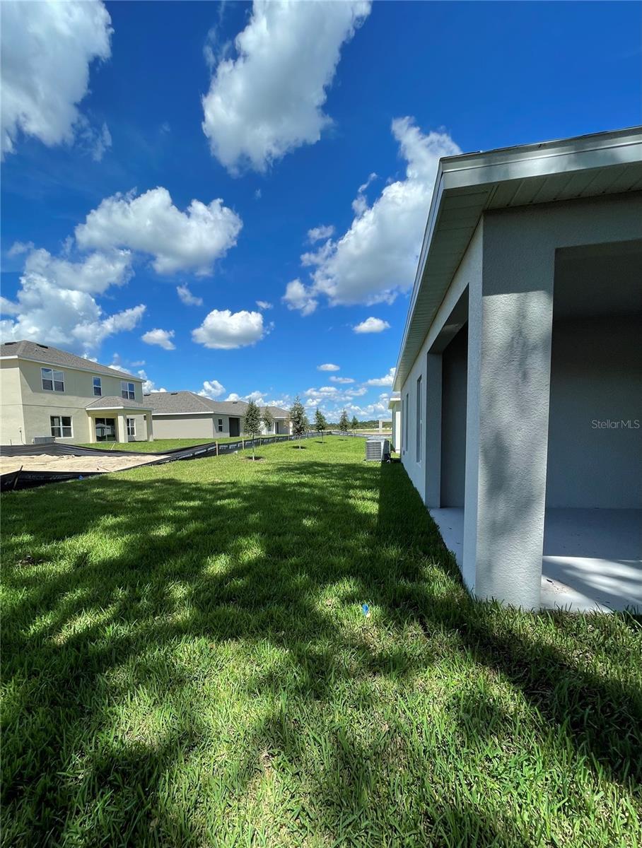 548 DARSHIRE AVE, EUSTIS, FL, 32736