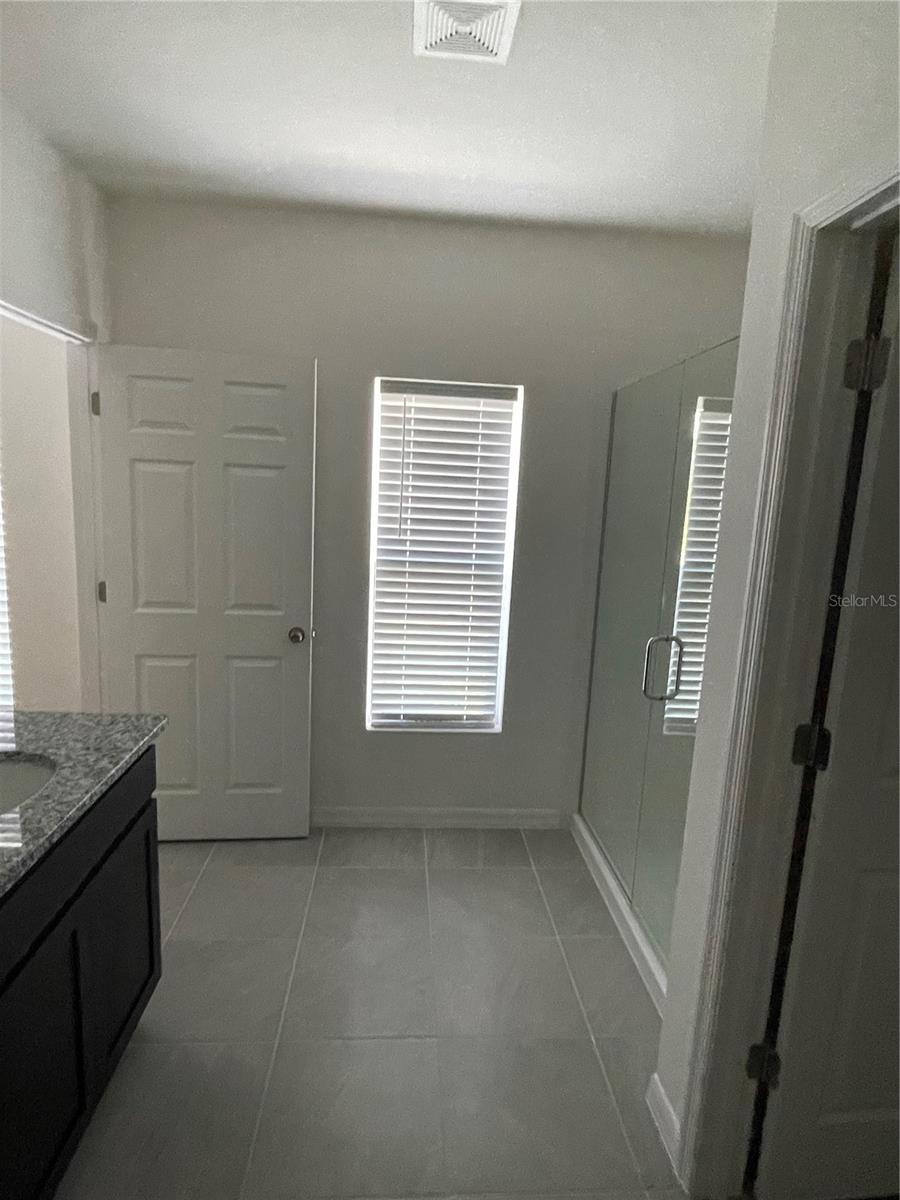 548 DARSHIRE AVE, EUSTIS, FL, 32736