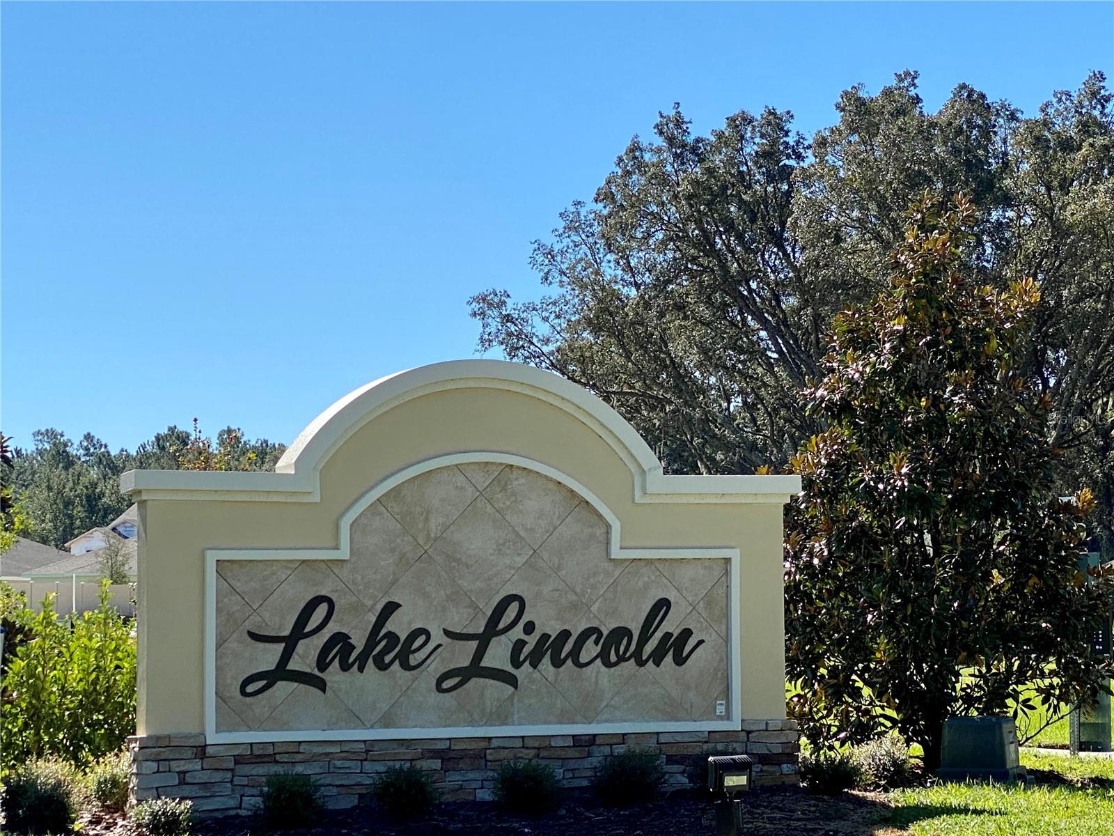 548 DARSHIRE AVE, EUSTIS, FL, 32736