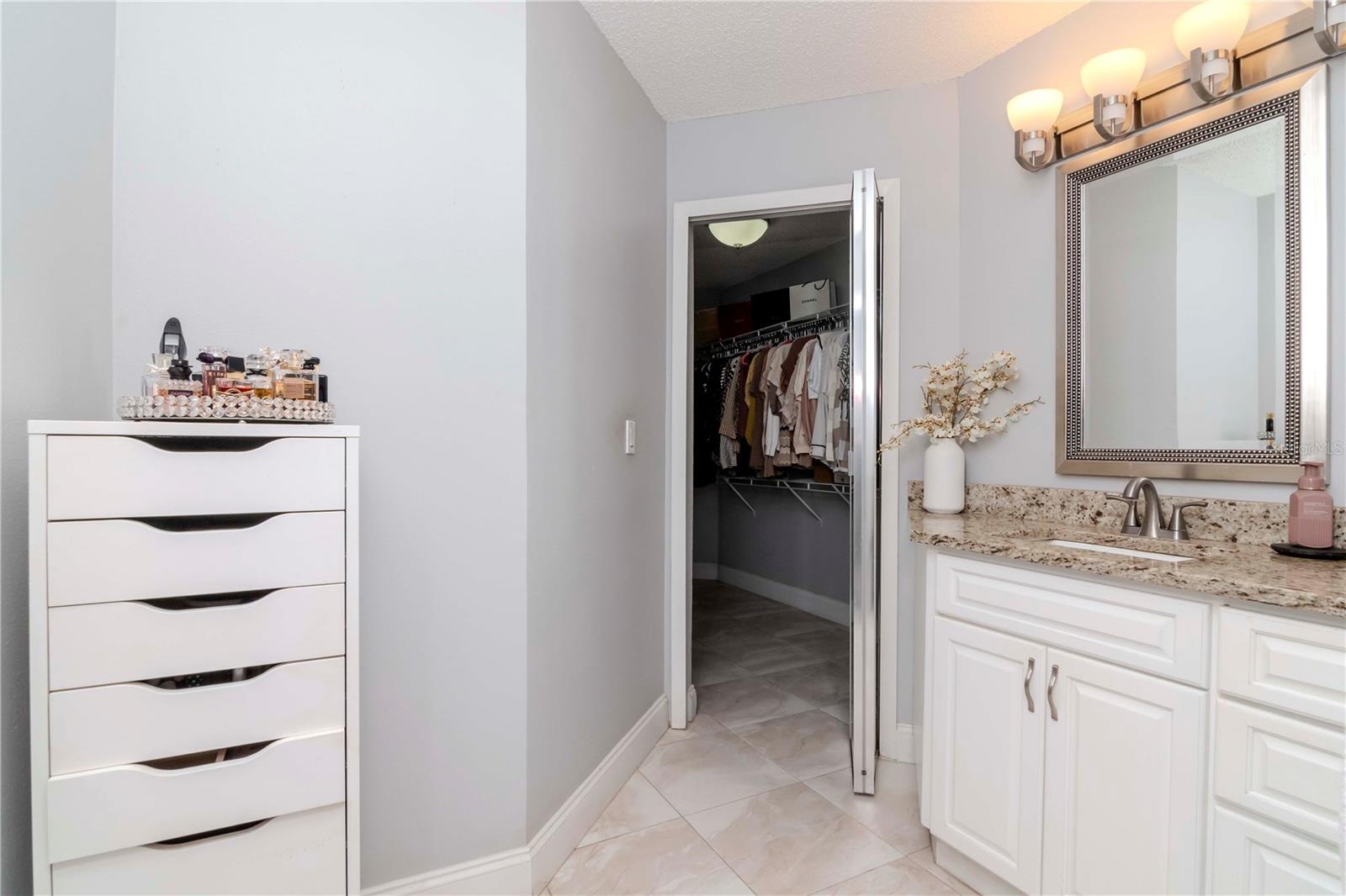 201 SACRAMENTO ST, VALRICO, FL, 33594