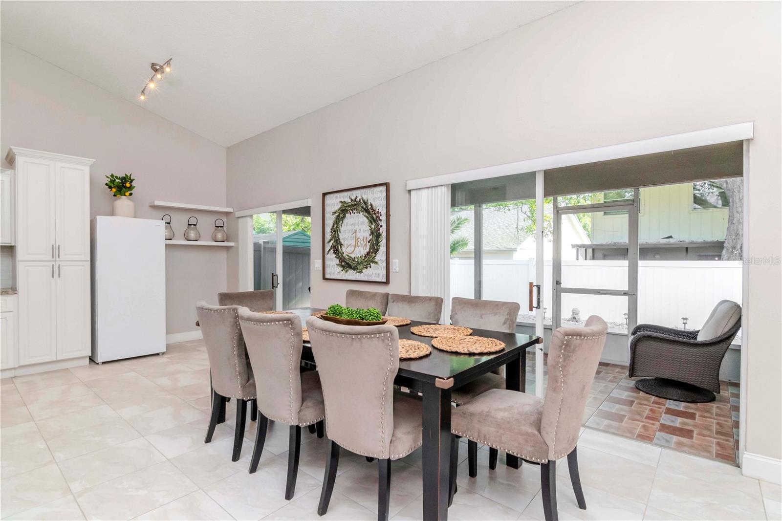 201 SACRAMENTO ST, VALRICO, FL, 33594