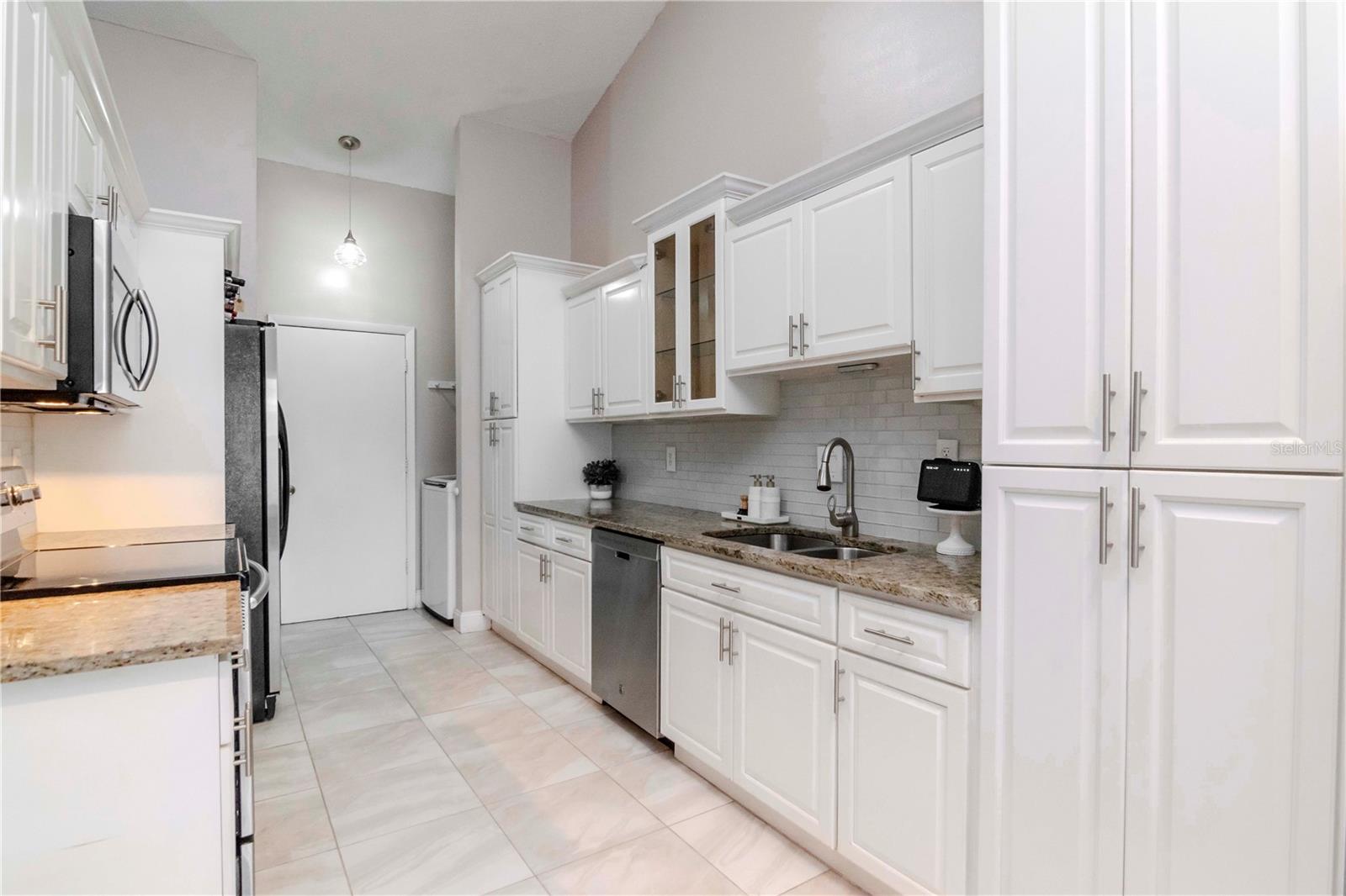 201 SACRAMENTO ST, VALRICO, FL, 33594