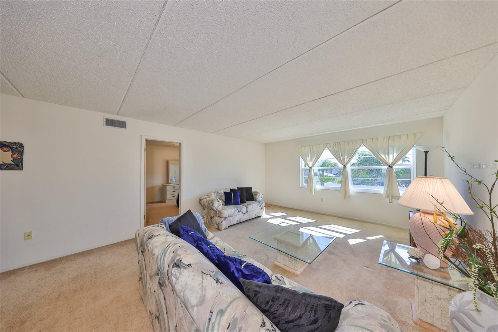 12300 PARK BLVD #202, SEMINOLE, FL, 33772