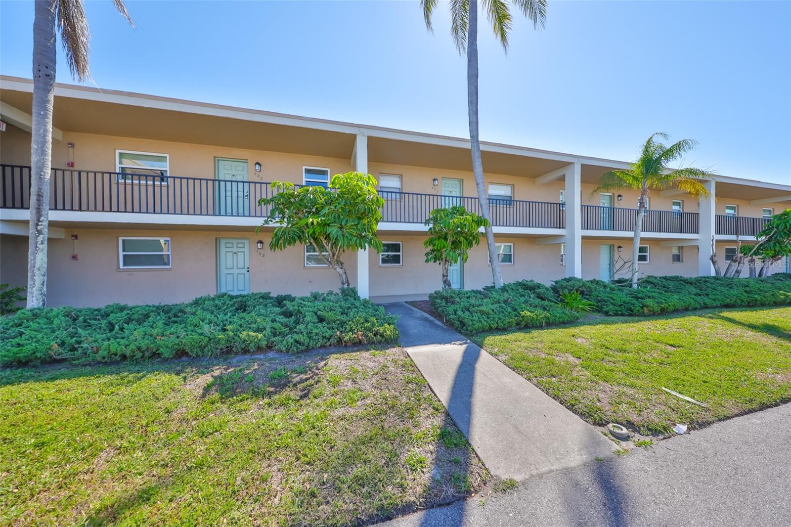 12300 PARK BLVD #202, SEMINOLE, FL, 33772